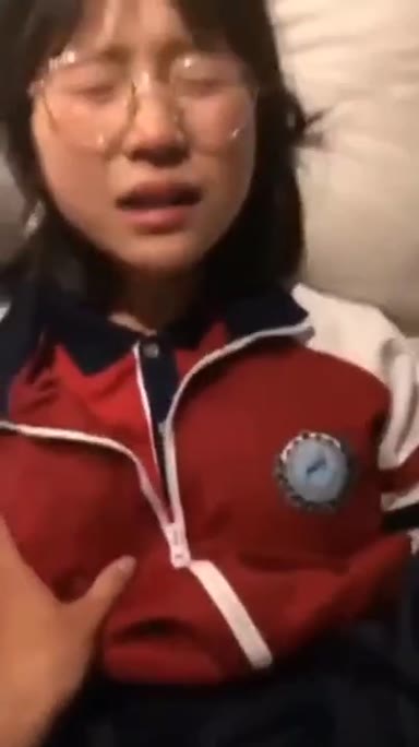 Background nonton video viral Bocil Polos Nangis Di Genjot Omnya