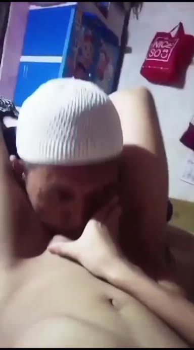 Background nonton video viral Bocil Hyper Ketauan Bapa Lagi Omek Malah Dipaksa Ngentot